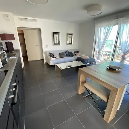 Apartamento Close To Montecarlo, Monaco Sea Side, Private Parking