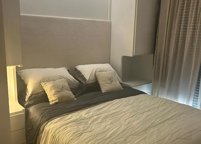 Close To Montecarlo, Monaco Sea Side, Private Parking *