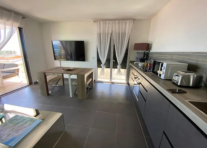 Close To Montecarlo, Monaco Sea Side, Private Parking Beausoleil
