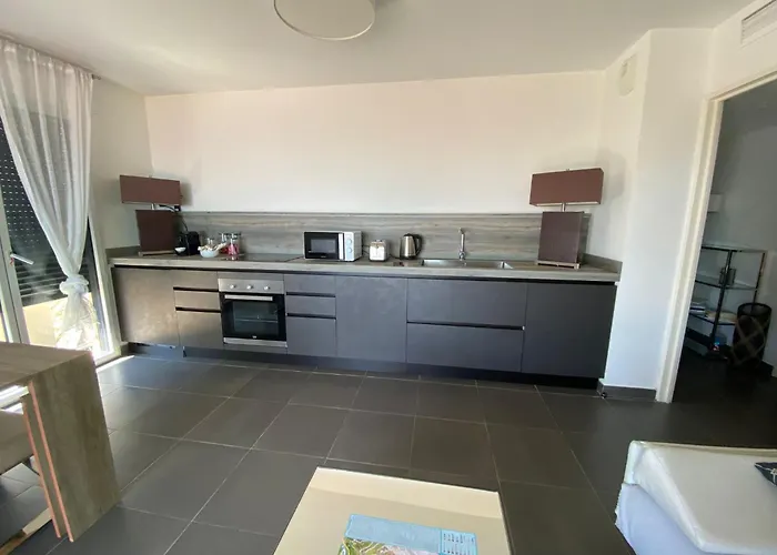 Appartement Close To Montecarlo, Monaco Sea Side, Private Parking Beausoleil