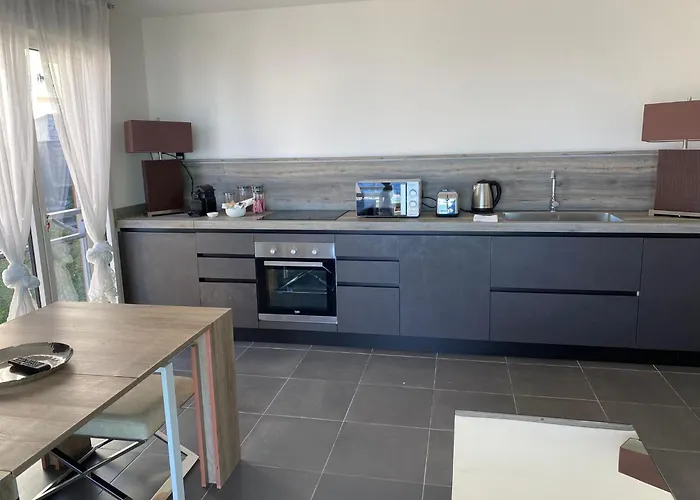 Apartamento Close To Montecarlo, Monaco Sea Side, Private Parking Beausoleil