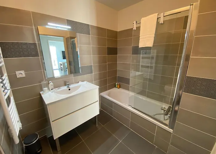 Appartement Close To Montecarlo, Monaco Sea Side, Private Parking *