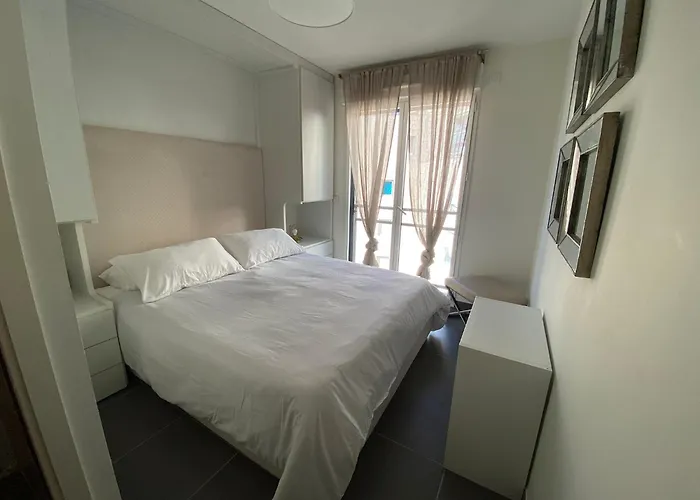 Appartement Close To Montecarlo, Monaco Sea Side, Private Parking