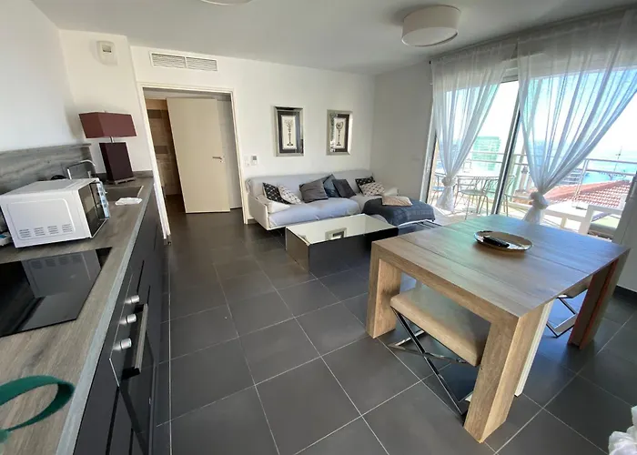 Appartement Close To Montecarlo, Monaco Sea Side, Private Parking